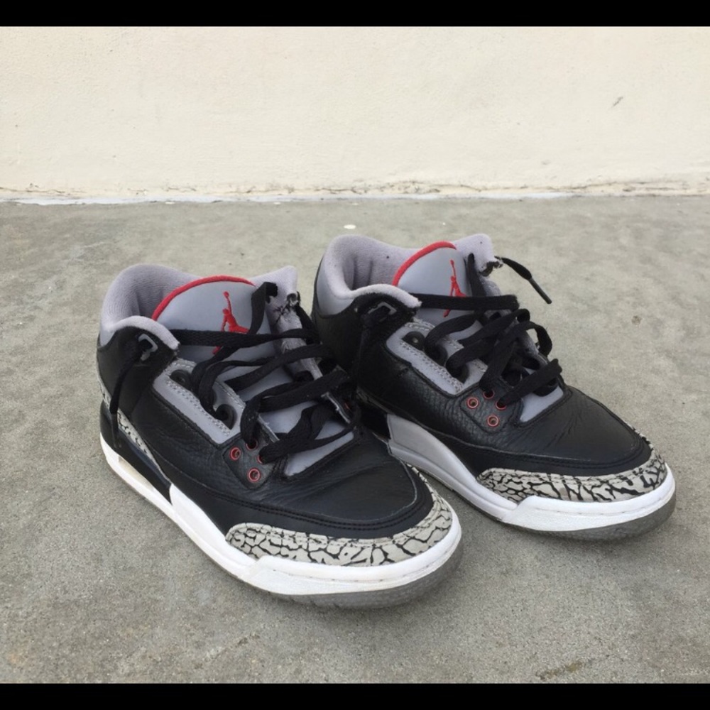 Air Jordan 3 retro “cement 2011 release”